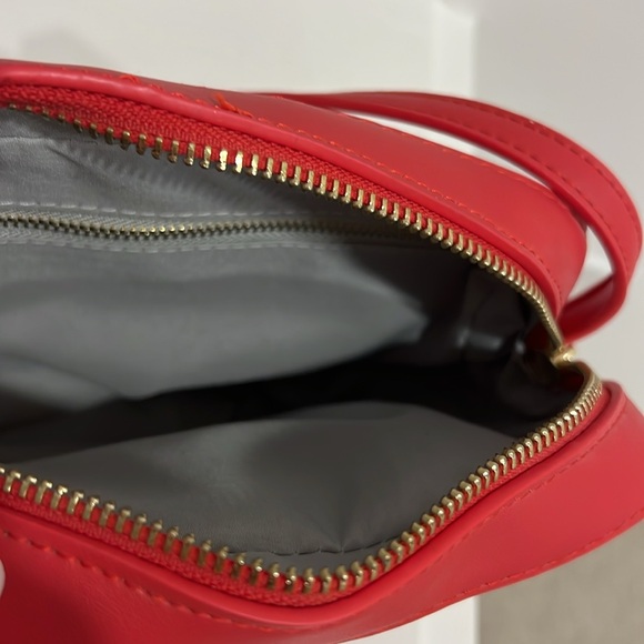 Estella Bartlett Crossbody - Picture 3 of 5